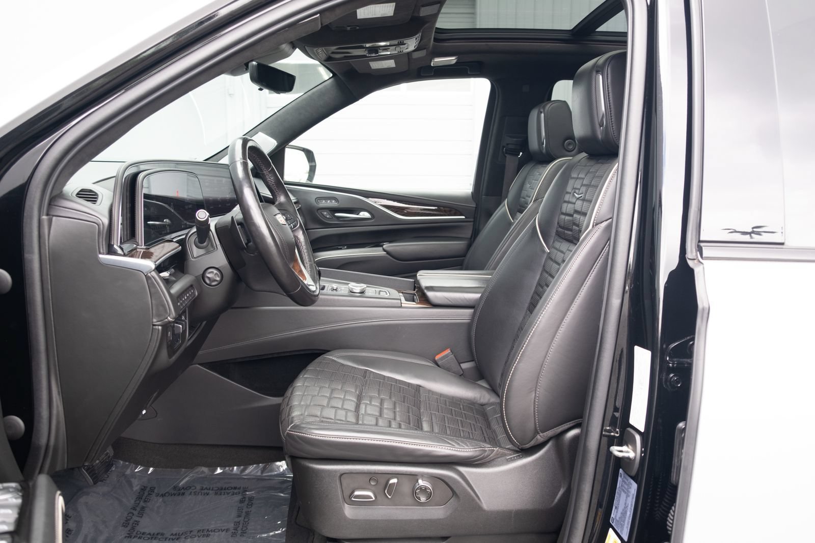 Used 2022 Cadillac Escalade Sport Platinum AWD/4WD image 11