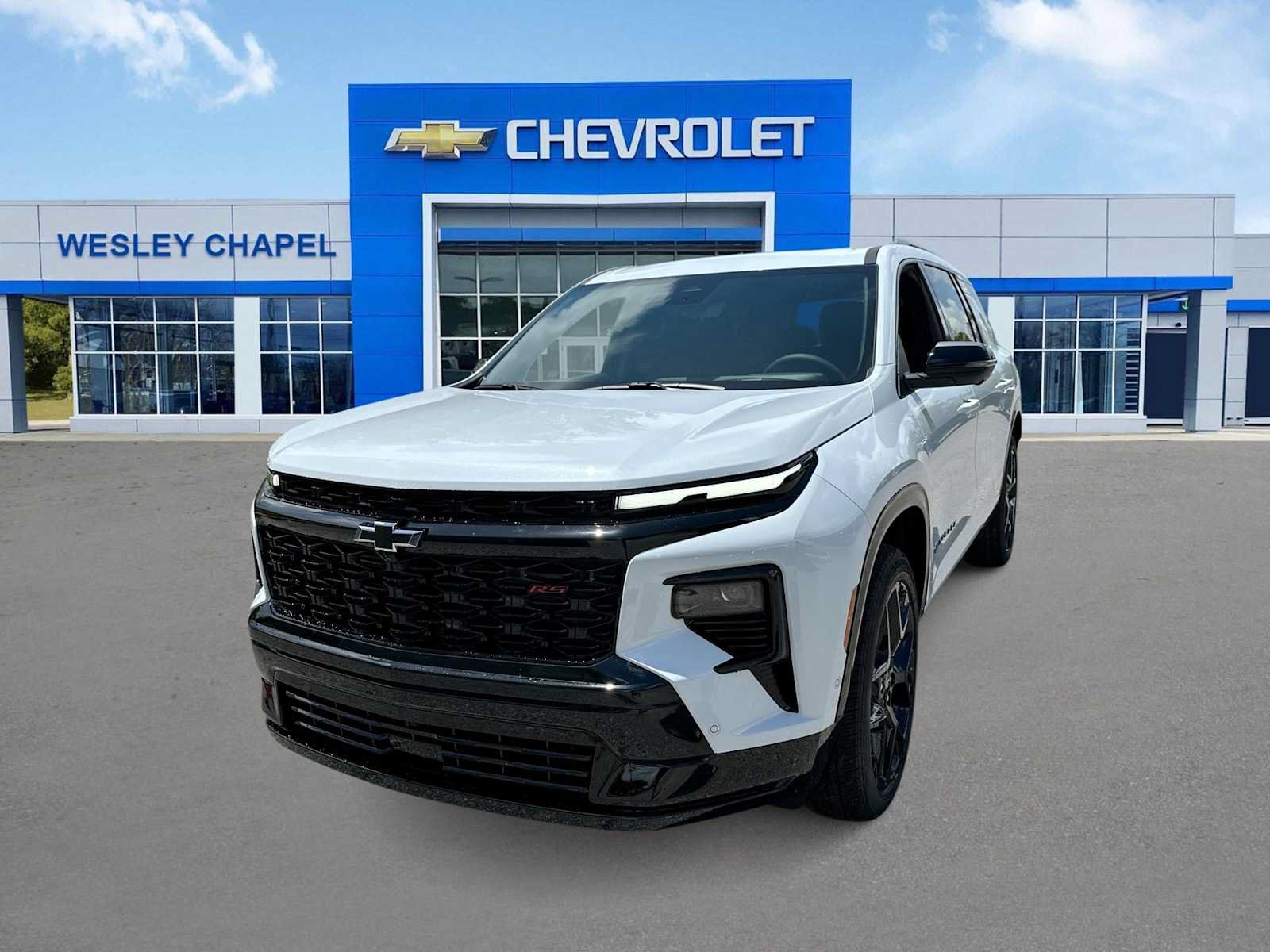 New 2026 Chevrolet Traverse RS w/ LPO, Floor Liner Package FWD image 1