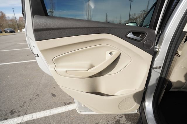 Used 2017 Ford Escape Titanium image 15