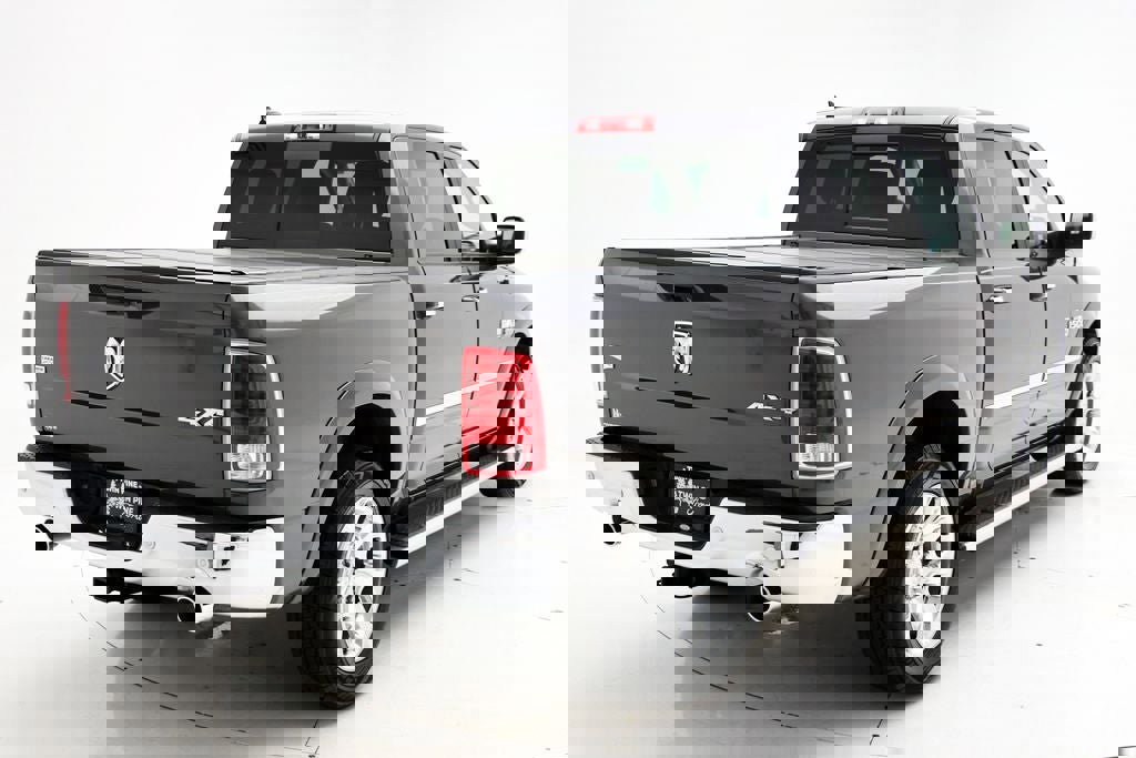 Used 2018 RAM 1500 Laramie w/ Convenience Group image 9