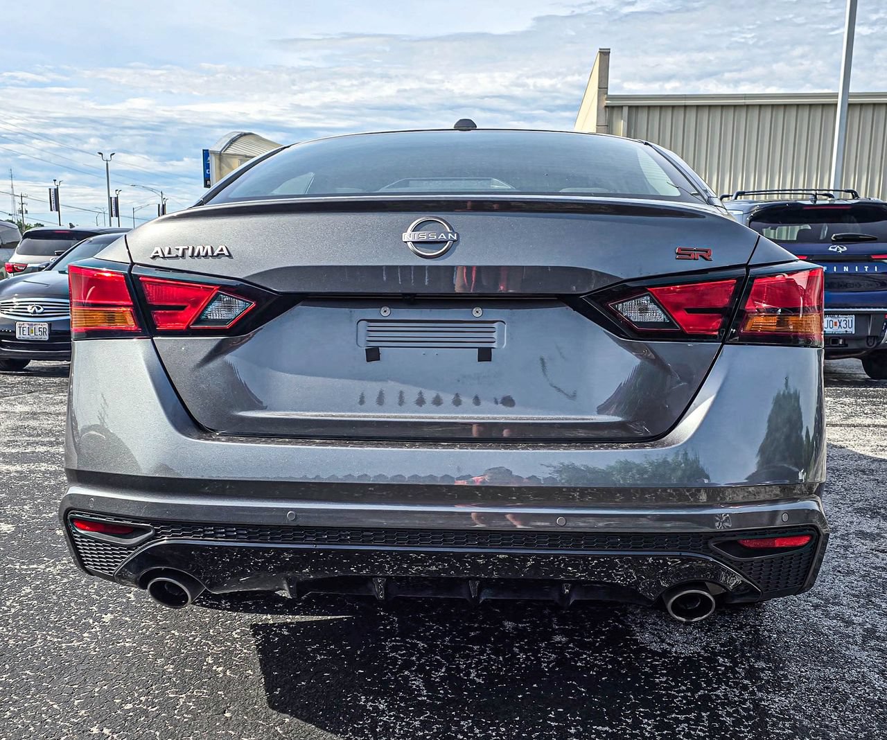 Used 2025 Nissan Altima 2.5 SR FWD image 4
