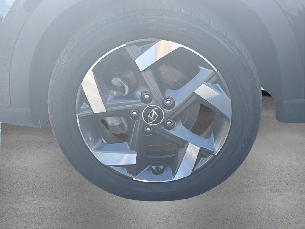 Used 2022 Hyundai Venue SEL w/ Cargo Package image 14