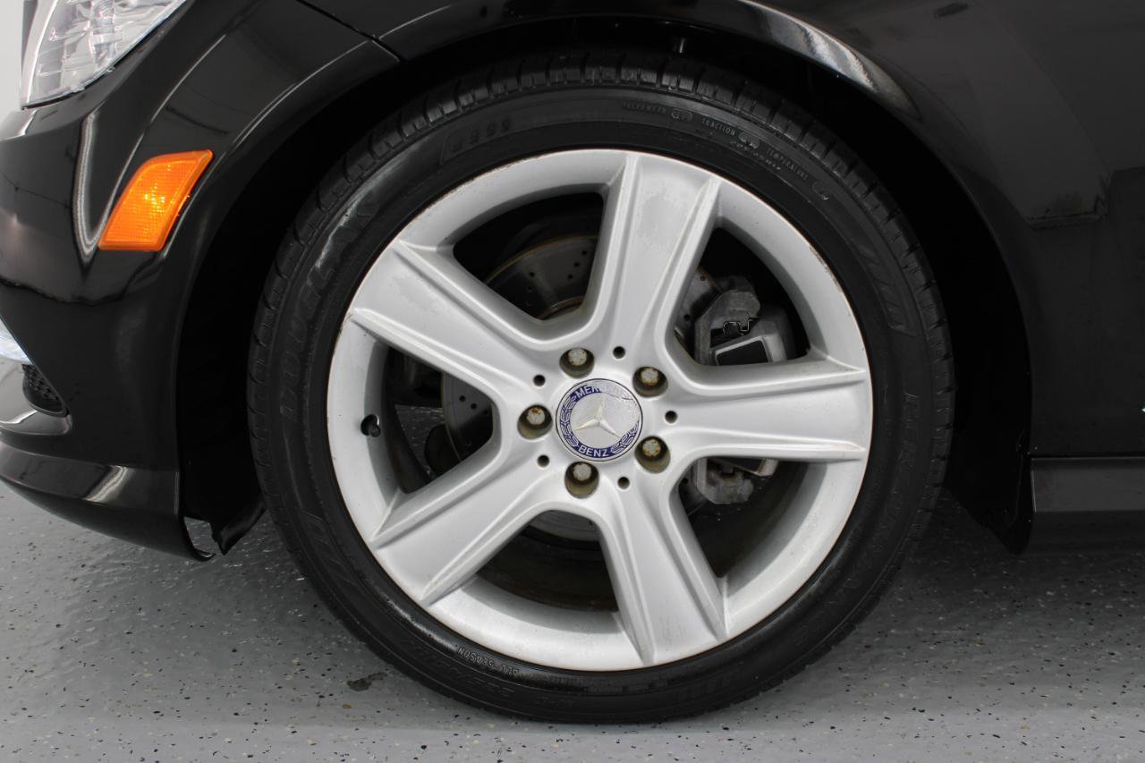 Used 2011 Mercedes-Benz C 300 Sedan image 80