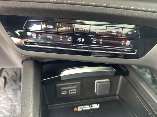 Used 2023 Buick Envision Avenir image 27