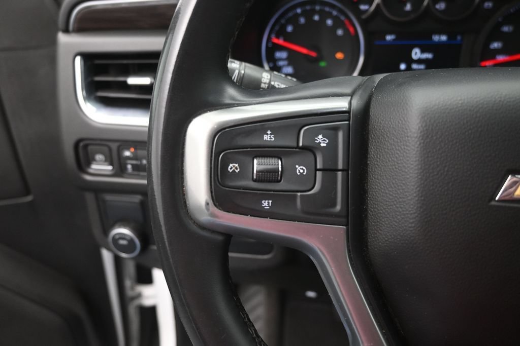 Used 2023 Chevrolet Suburban LS RWD image 7