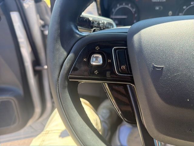 Used 2022 Lincoln Corsair AWD w/ Premium Package image 40