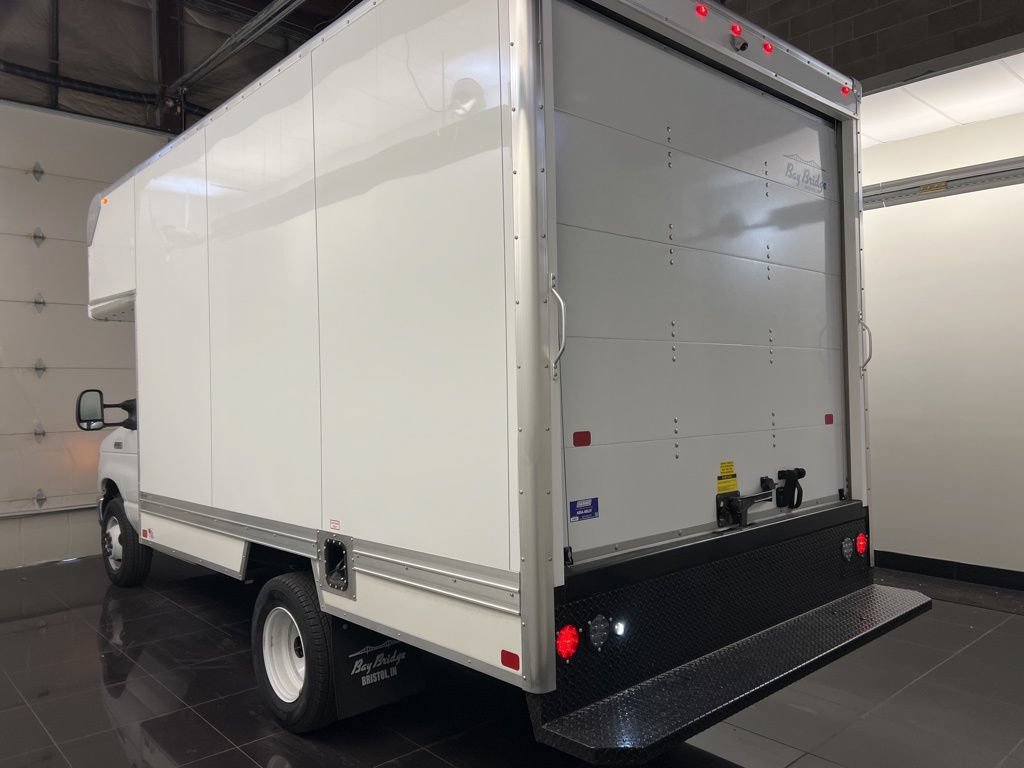 New 2026 Ford E-350 and Econoline 350 Super Duty w/ Power Equipment Group RWD image 4