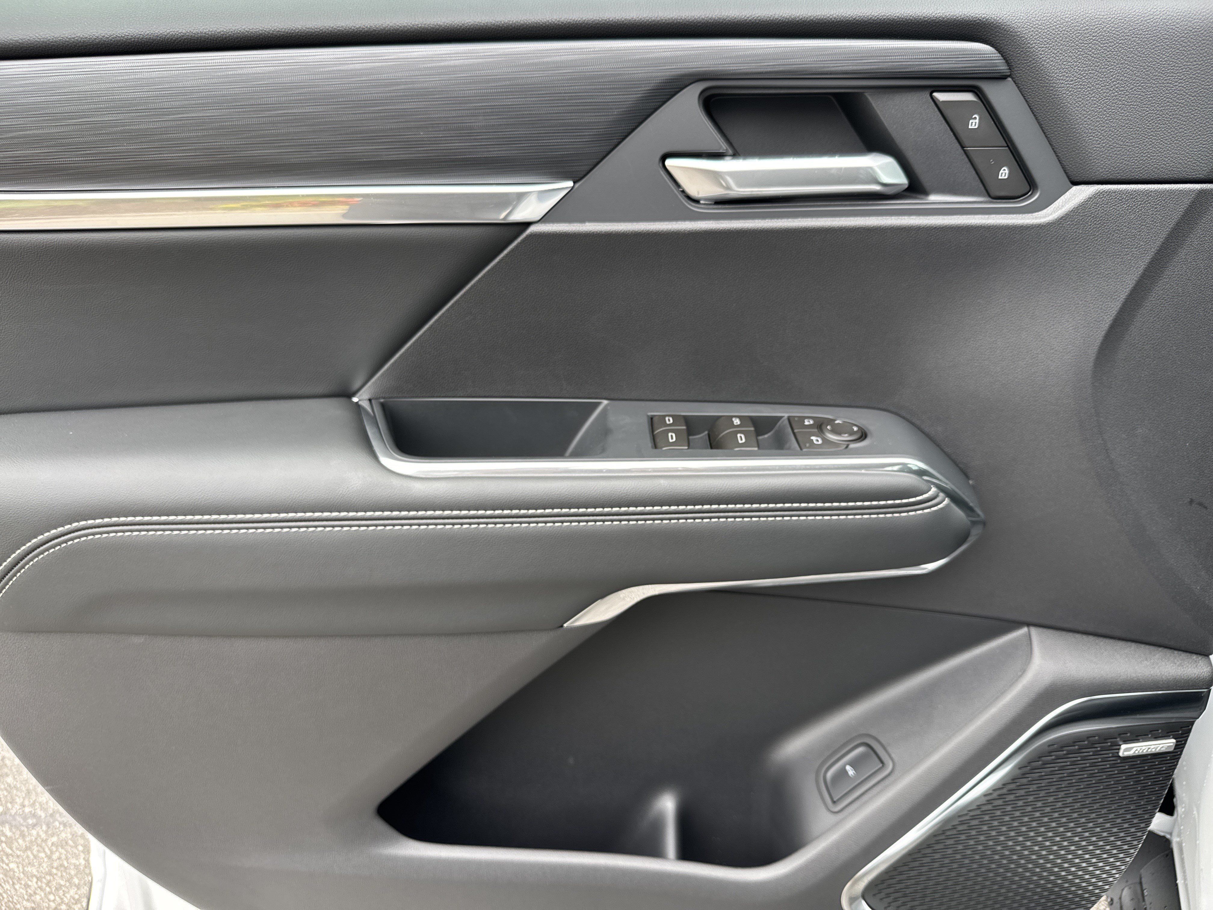 New 2026 GMC Acadia Elevation w/ Elevation Premium Package FWD image 14