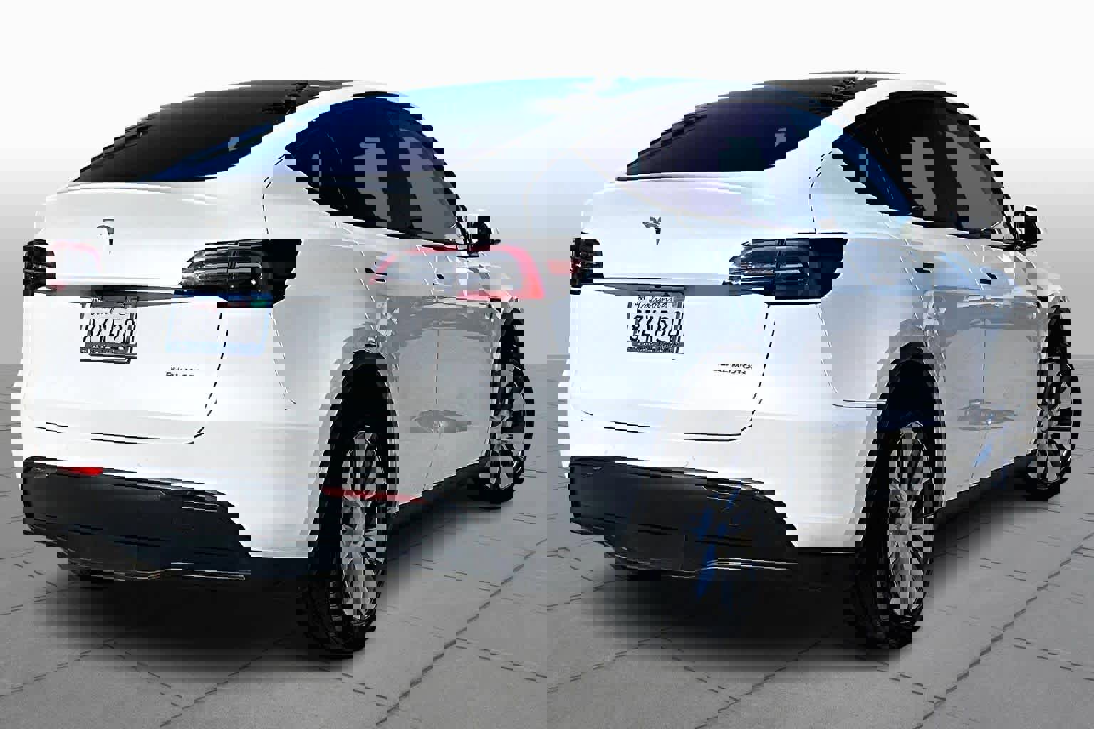 Used 2022 Tesla Model Y Long Range image 12