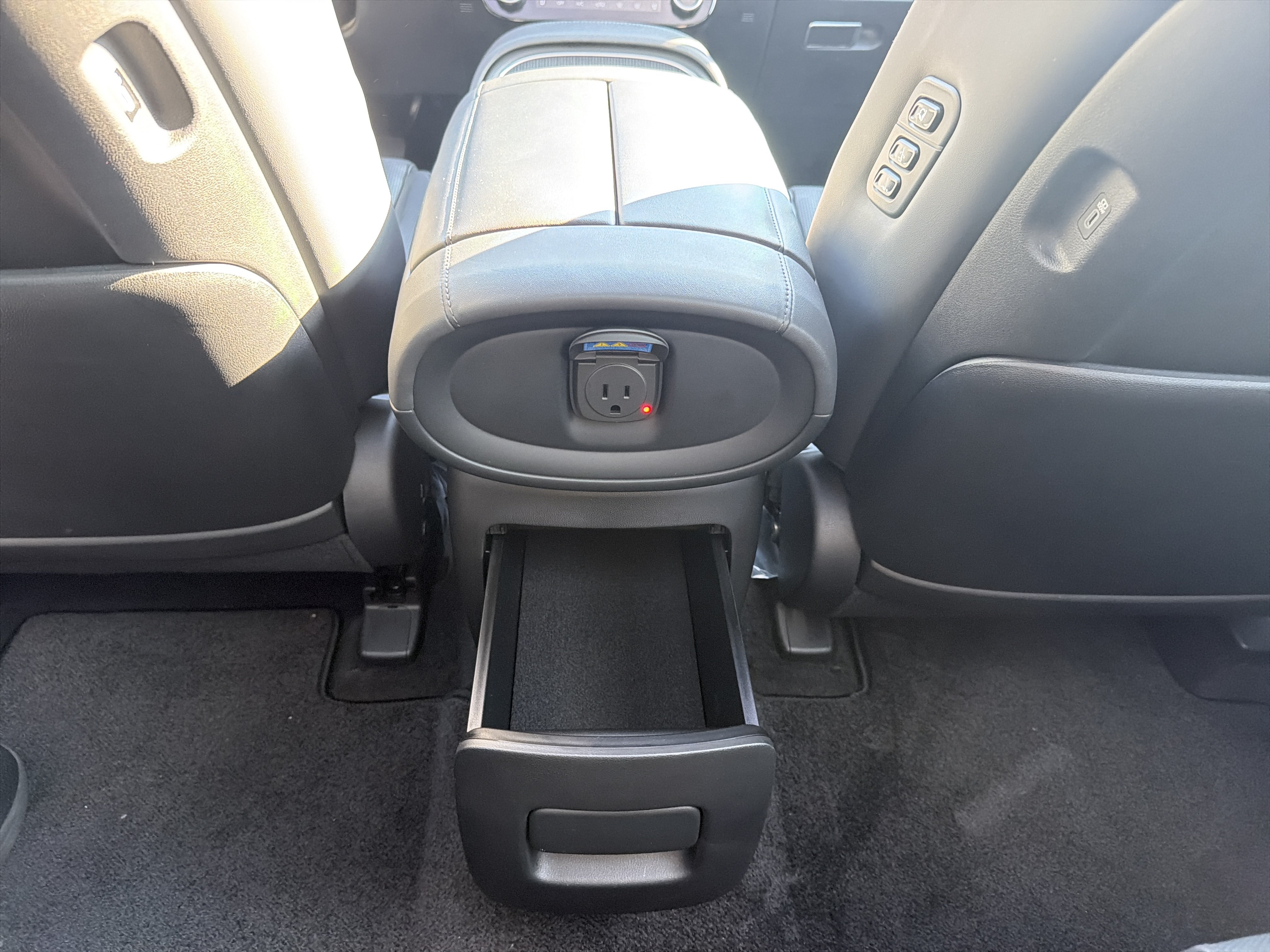 Used 2026 Hyundai Palisade Calligraphy AWD/4WD image 29