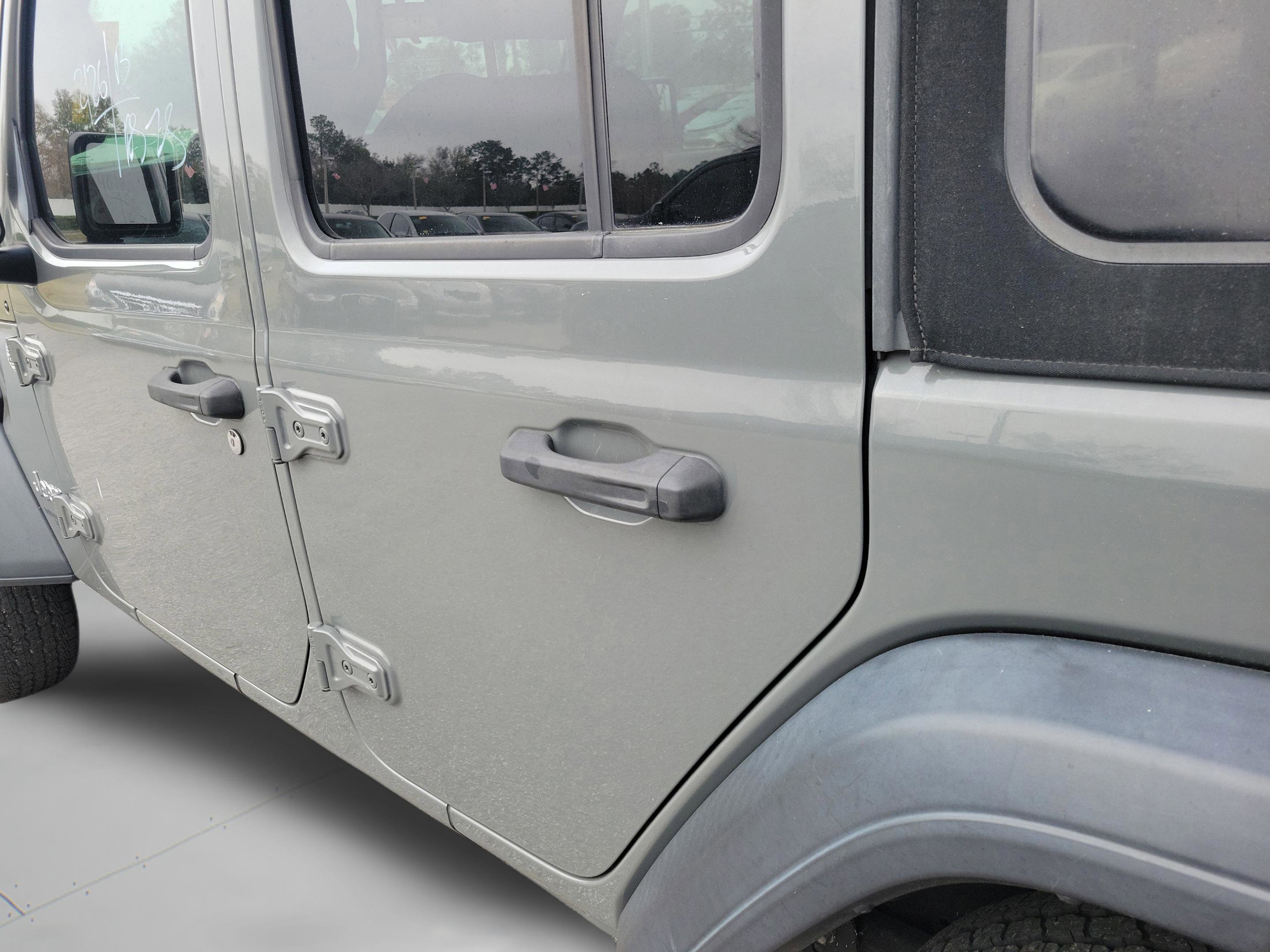 Used 2018 Jeep Wrangler Unlimited Sport S image 24