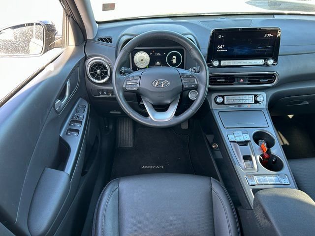 Used 2022 Hyundai Kona Limited w/ Cargo Package FWD image 30