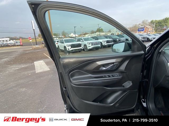 Certified 2022 GMC Terrain SLE image 25