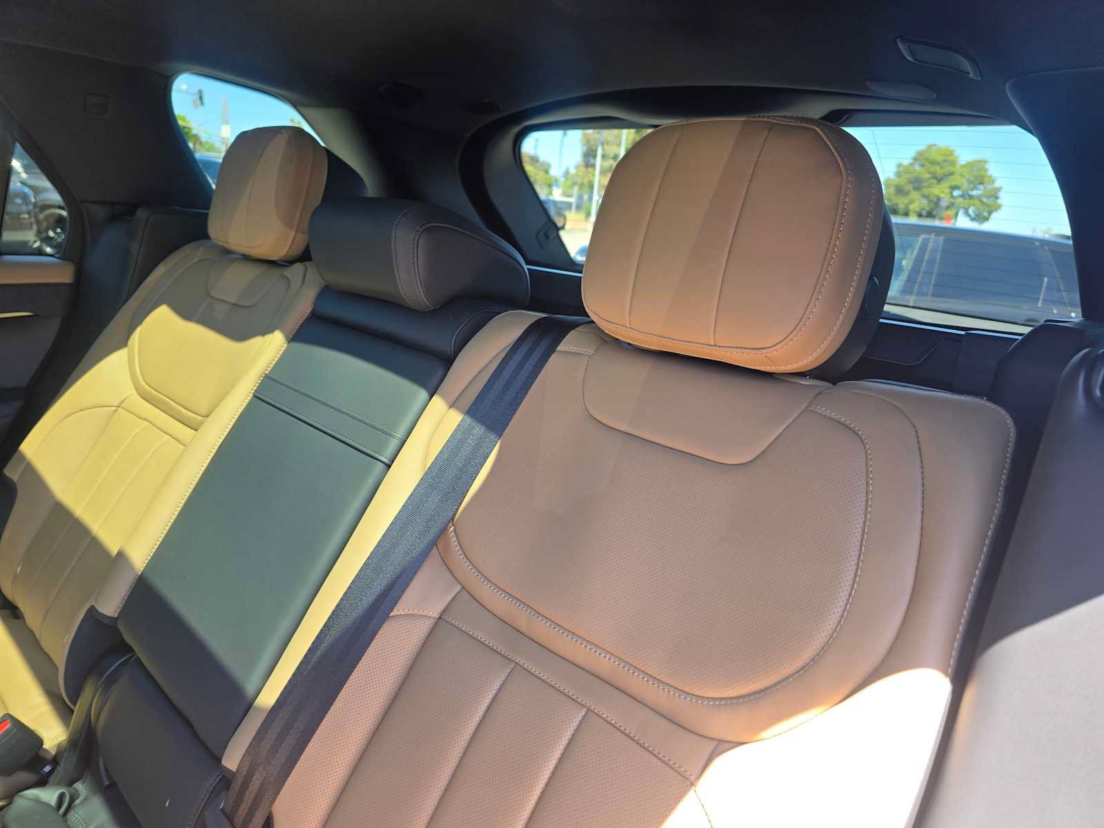 New 2026 Land Rover Range Rover Sport Dynamic SE AWD/4WD image 19