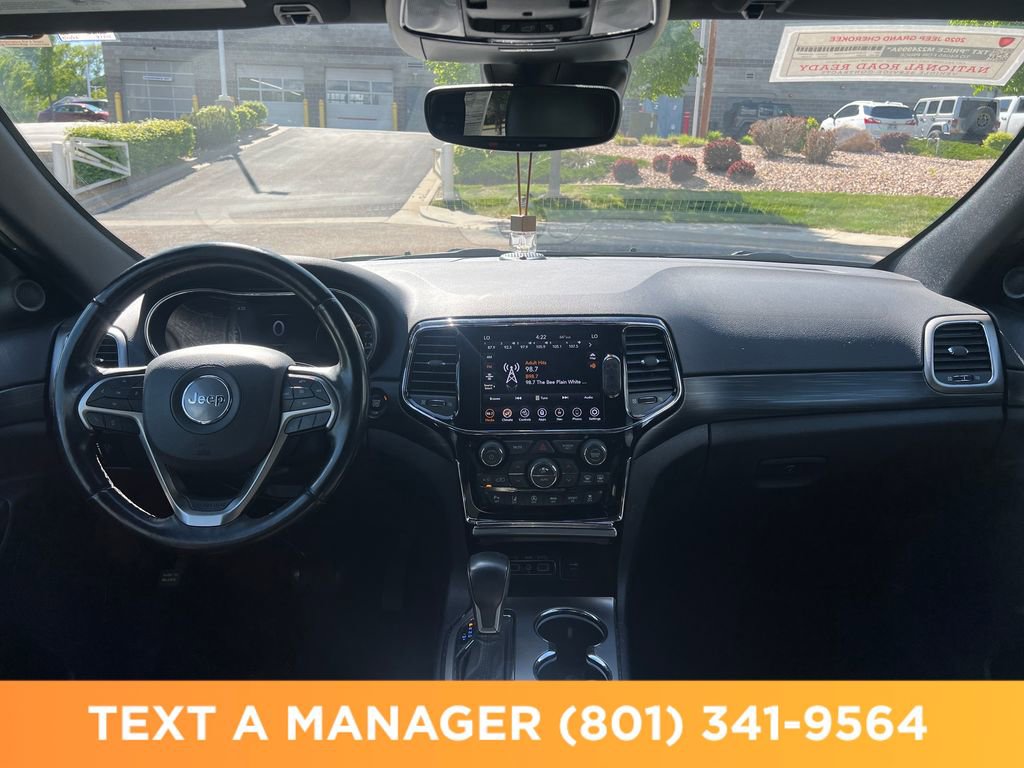 Used 2020 Jeep Grand Cherokee Altitude AWD/4WD image 16