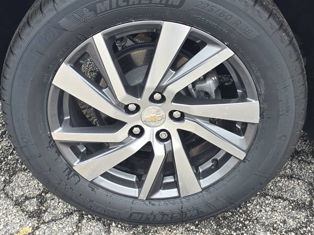 Used 2024 Chevrolet Equinox LT w/ LPO, Floor Liner Package FWD image 10
