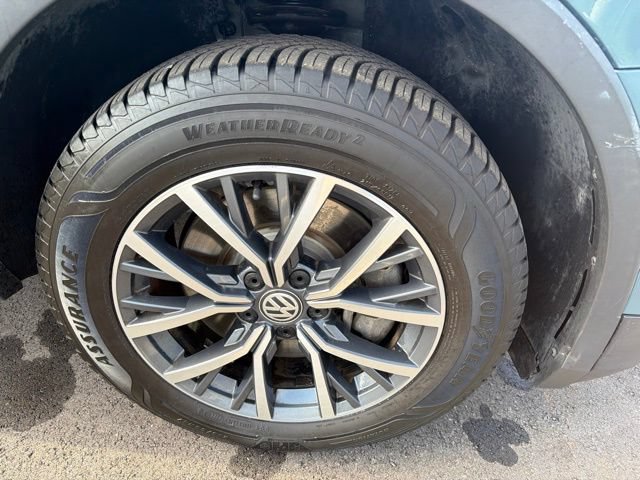 Used 2020 Volkswagen Tiguan SE FWD image 4