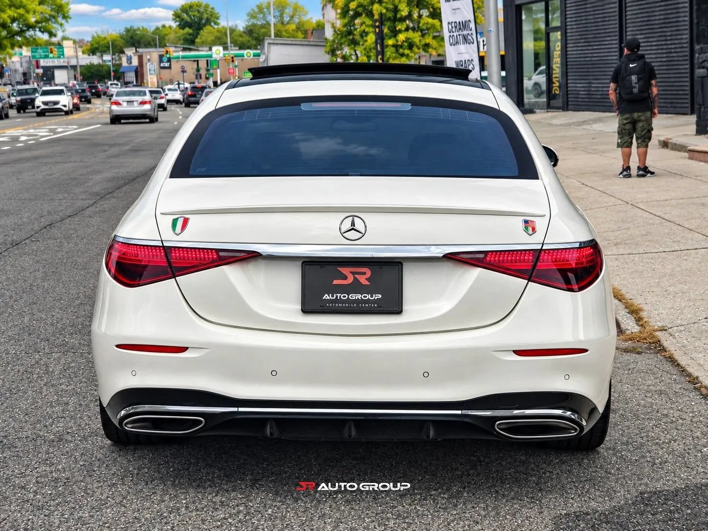 Used 2022 Mercedes-Benz S 500 4MATIC w/ AMG Line Package image 10