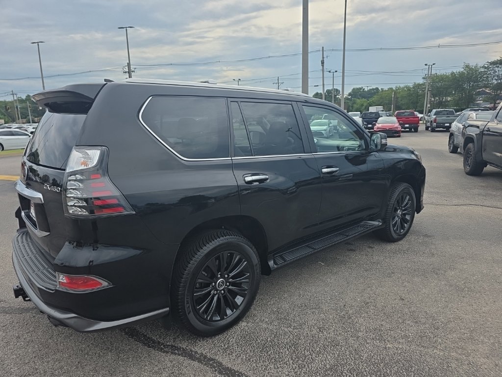 Used 2023 Lexus GX 460 Luxury w/ Sport Design Package AWD/4WD image 5