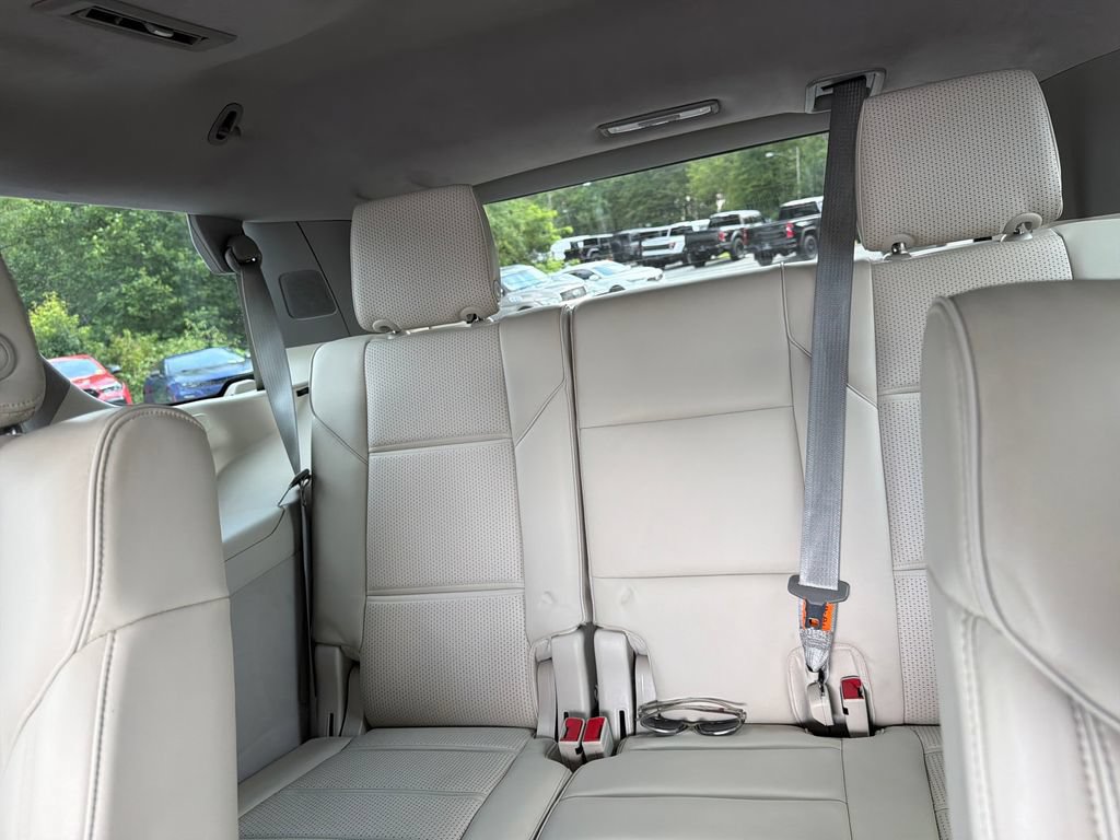 Certified 2023 Cadillac Escalade Premium Luxury Platinum AWD/4WD image 17