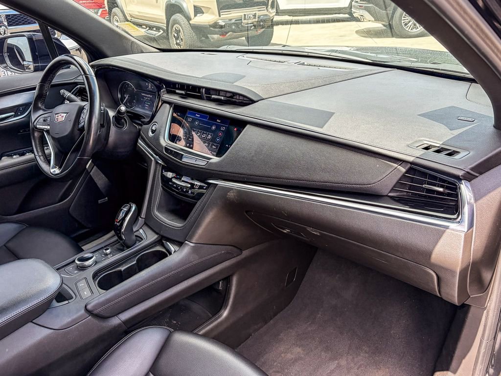 Used 2023 Cadillac XT6 Luxury FWD image 34