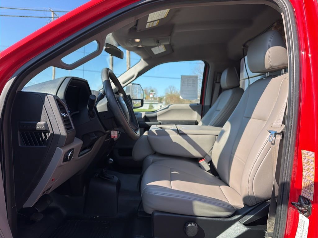 Used 2018 Ford F550 4x4 Regular Cab Super Duty image 7