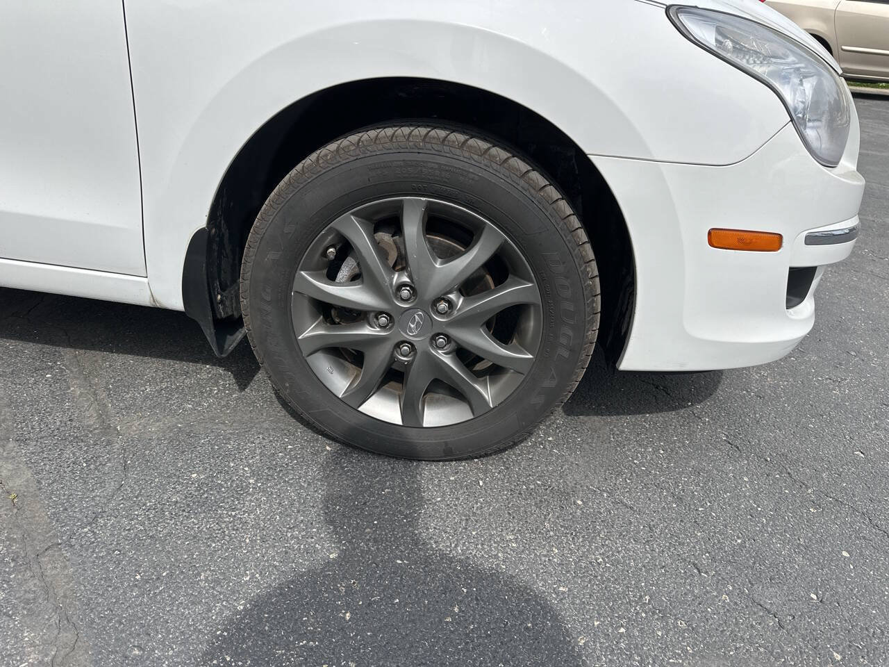 Used 2012 Hyundai Elantra w/ Preferred Pkg FWD image 5