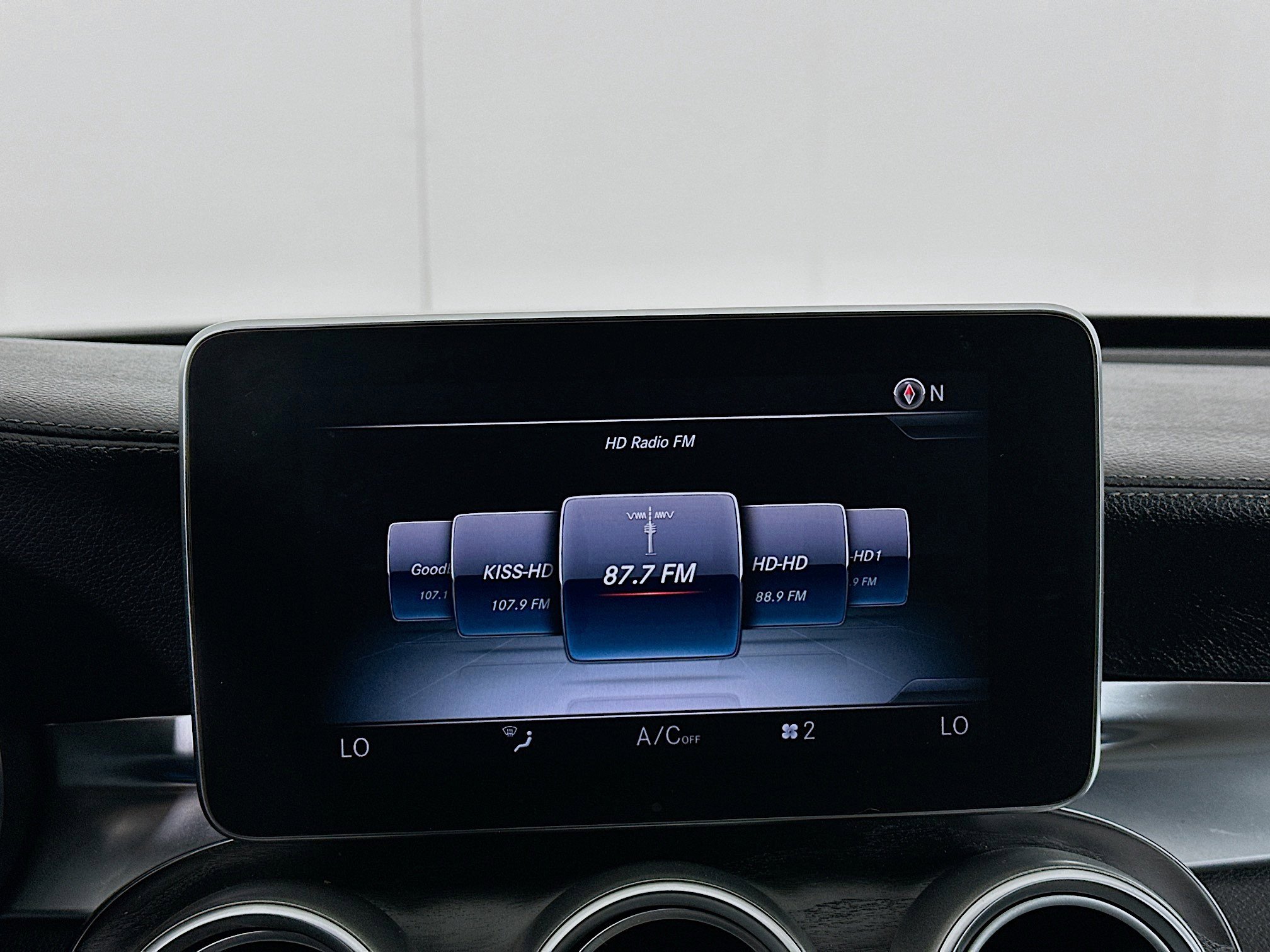 Used 2015 Mercedes-Benz C 400 4MATIC image 19