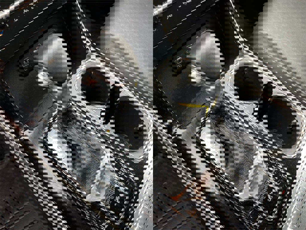 Used 2022 Kia Carnival SX image 23