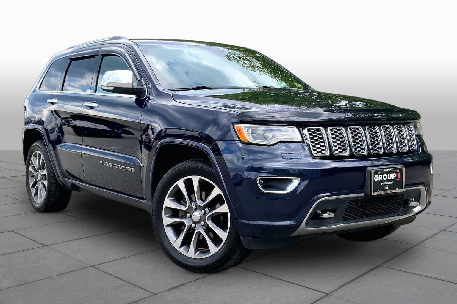 Used 2017 Jeep Grand Cherokee Overland AWD/4WD image 3