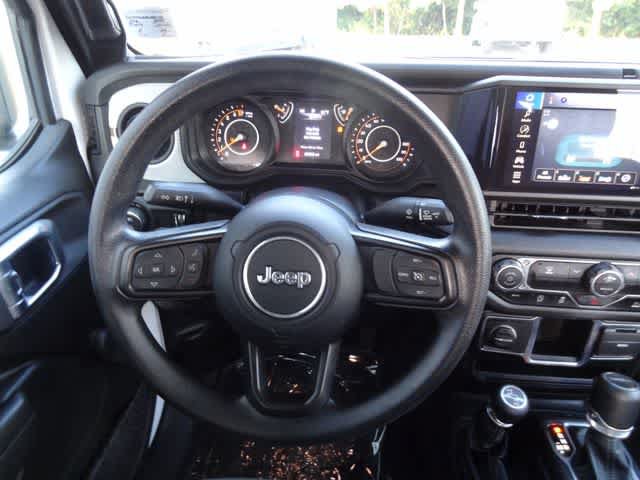 Used 2024 Jeep Gladiator Sport AWD/4WD image 13