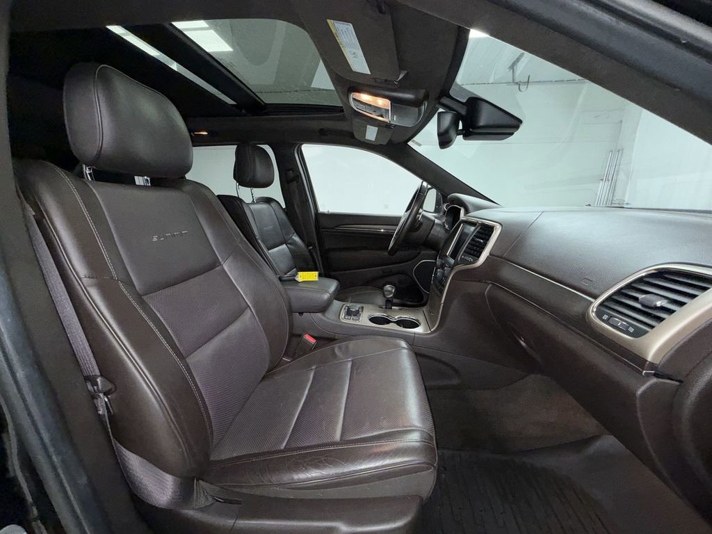 Used 2014 Jeep Grand Cherokee Summit AWD/4WD image 13