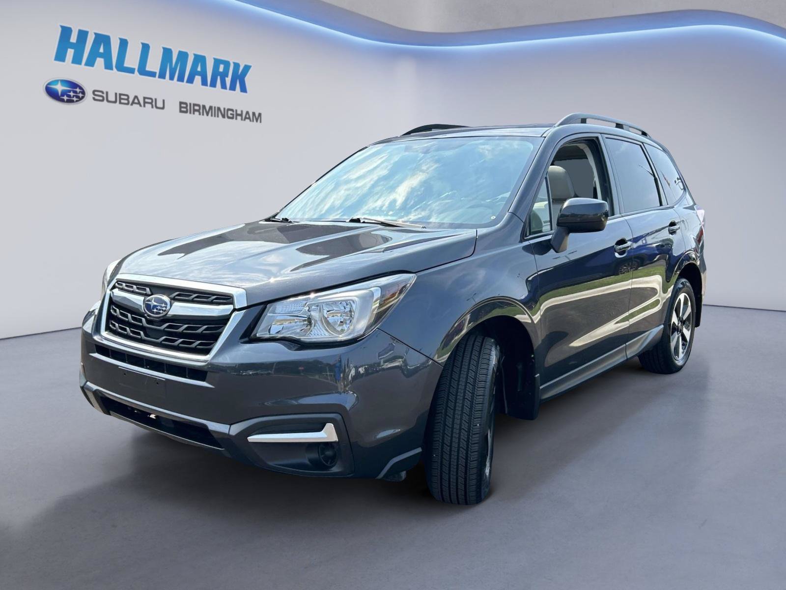 Used 2017 Subaru Forester 2.5i Premium w/ All-Weather Package AWD/4WD image 5