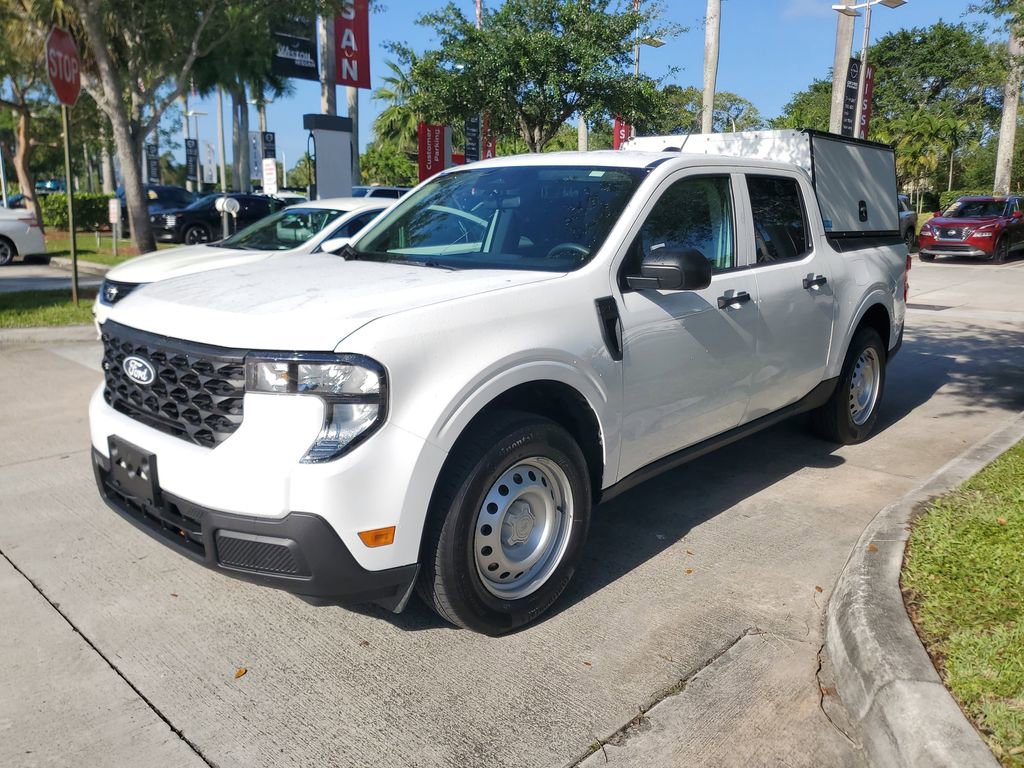 Used 2025 Ford Maverick XL FWD image 3