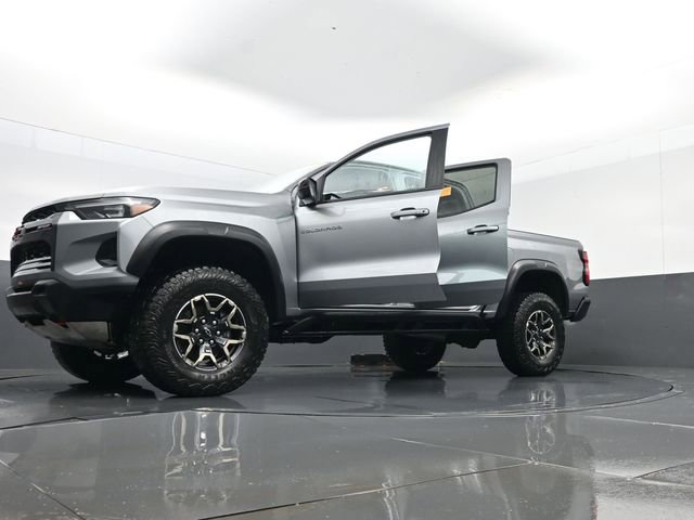 Used 2024 Chevrolet Colorado ZR2 image 32