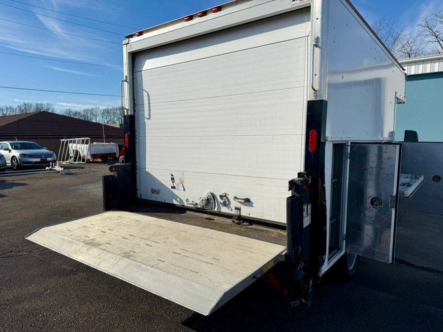 Used 2016 GMC Savana 3500 image 20