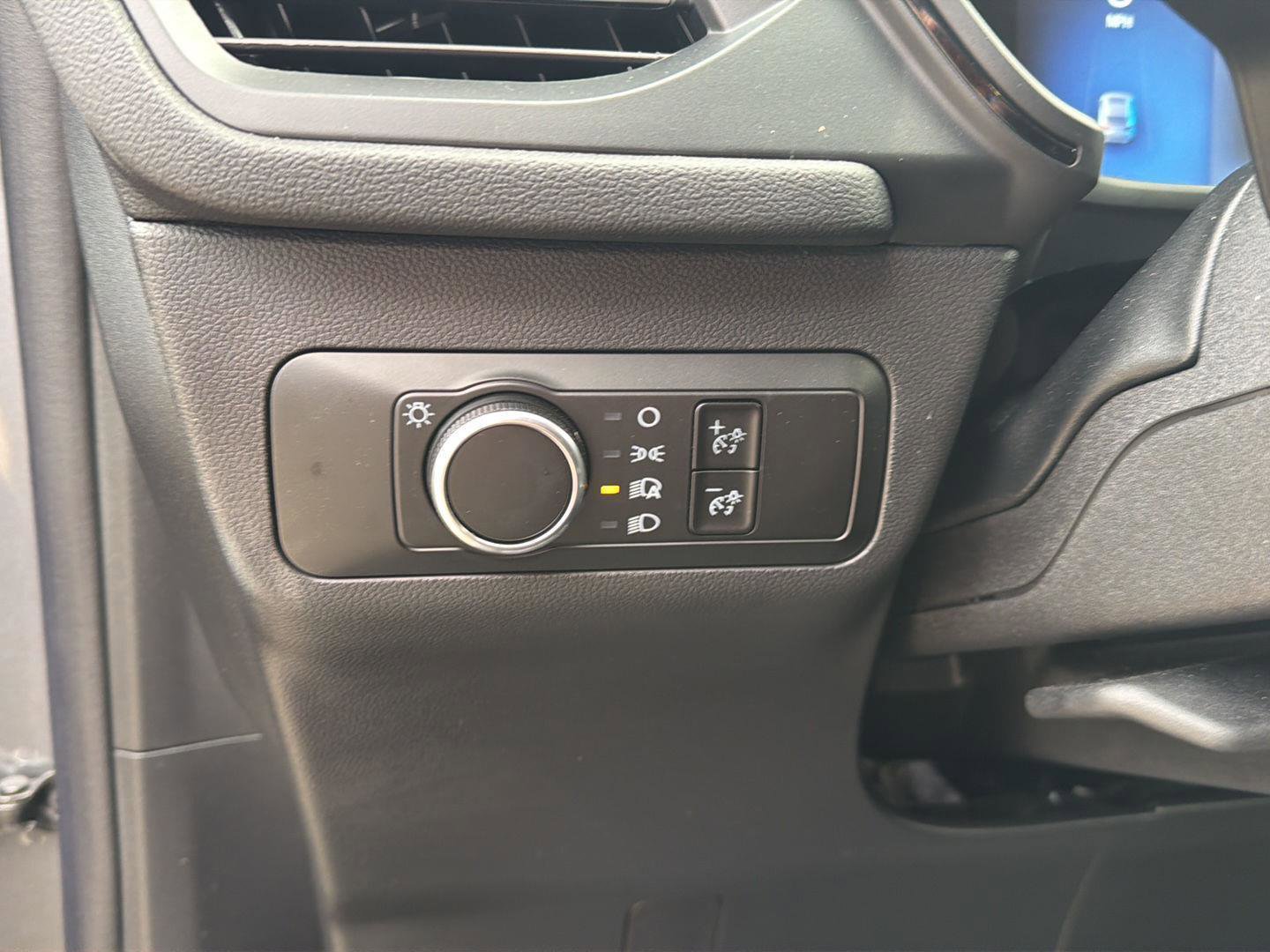 Used 2025 Ford Escape ST-Line image 12