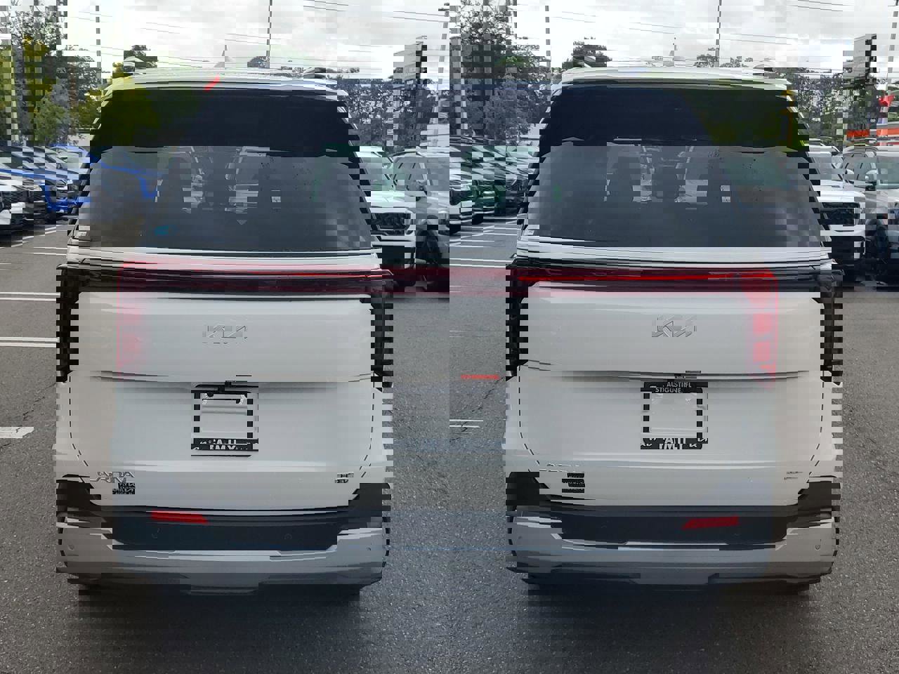 New 2026 Kia Carnival EX image 5