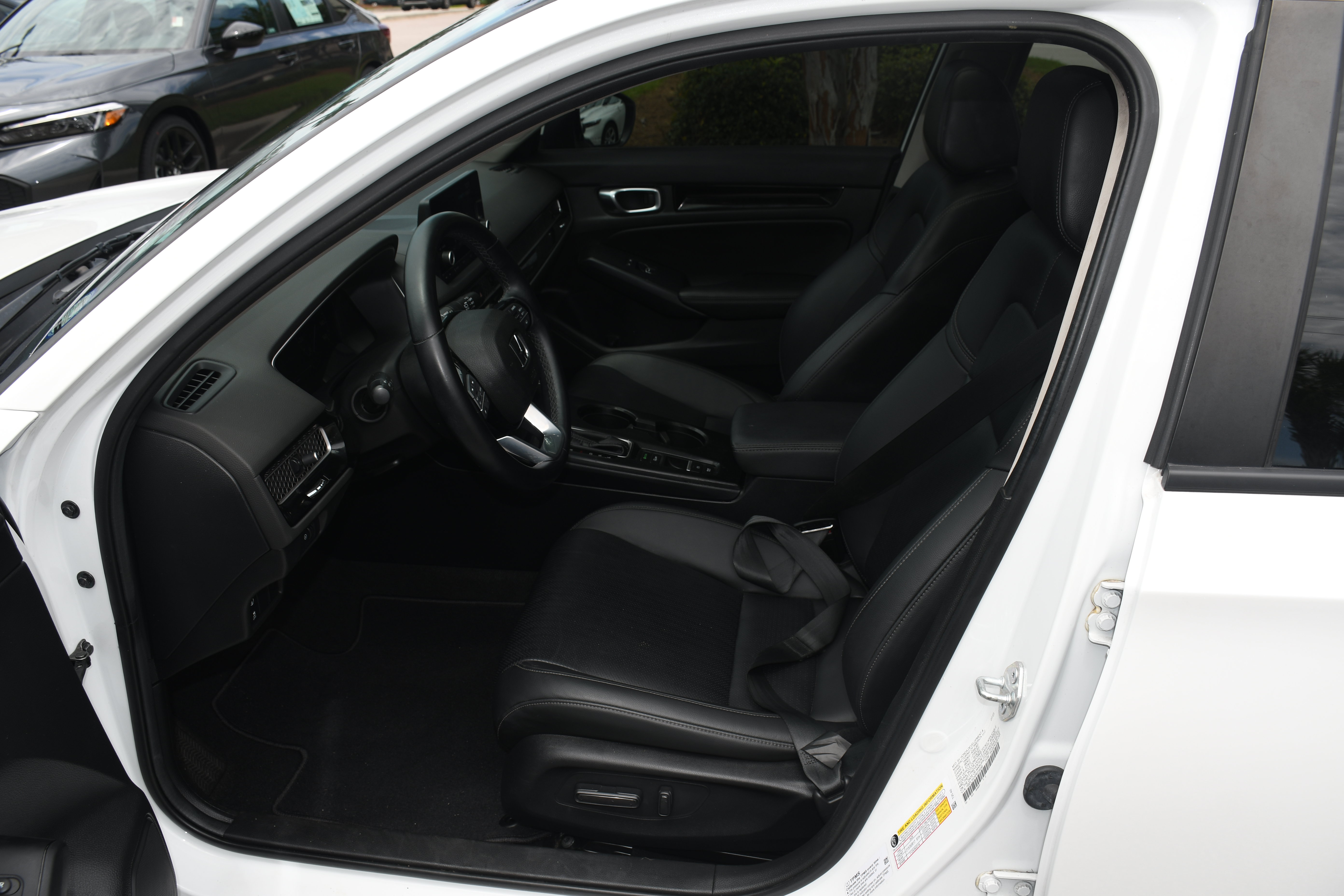 Used 2023 Honda Civic EX-L image 8