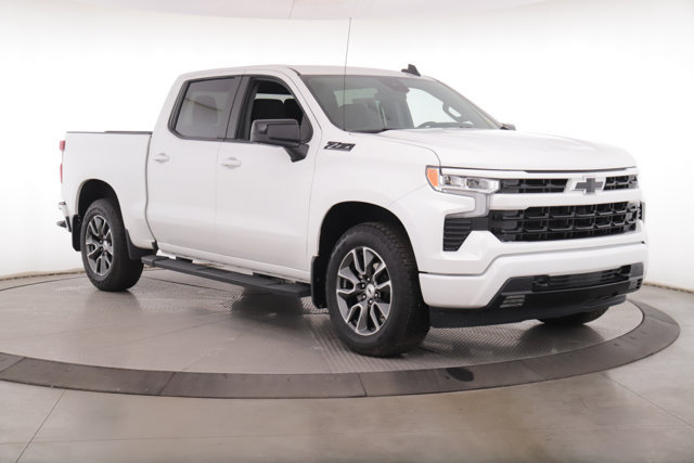 Used 2024 Chevrolet Silverado 1500 RST AWD/4WD image 2