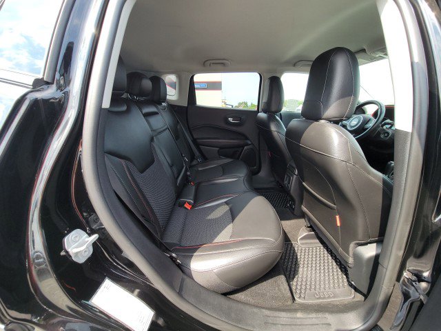 Used 2019 Jeep Compass Trailhawk image 14