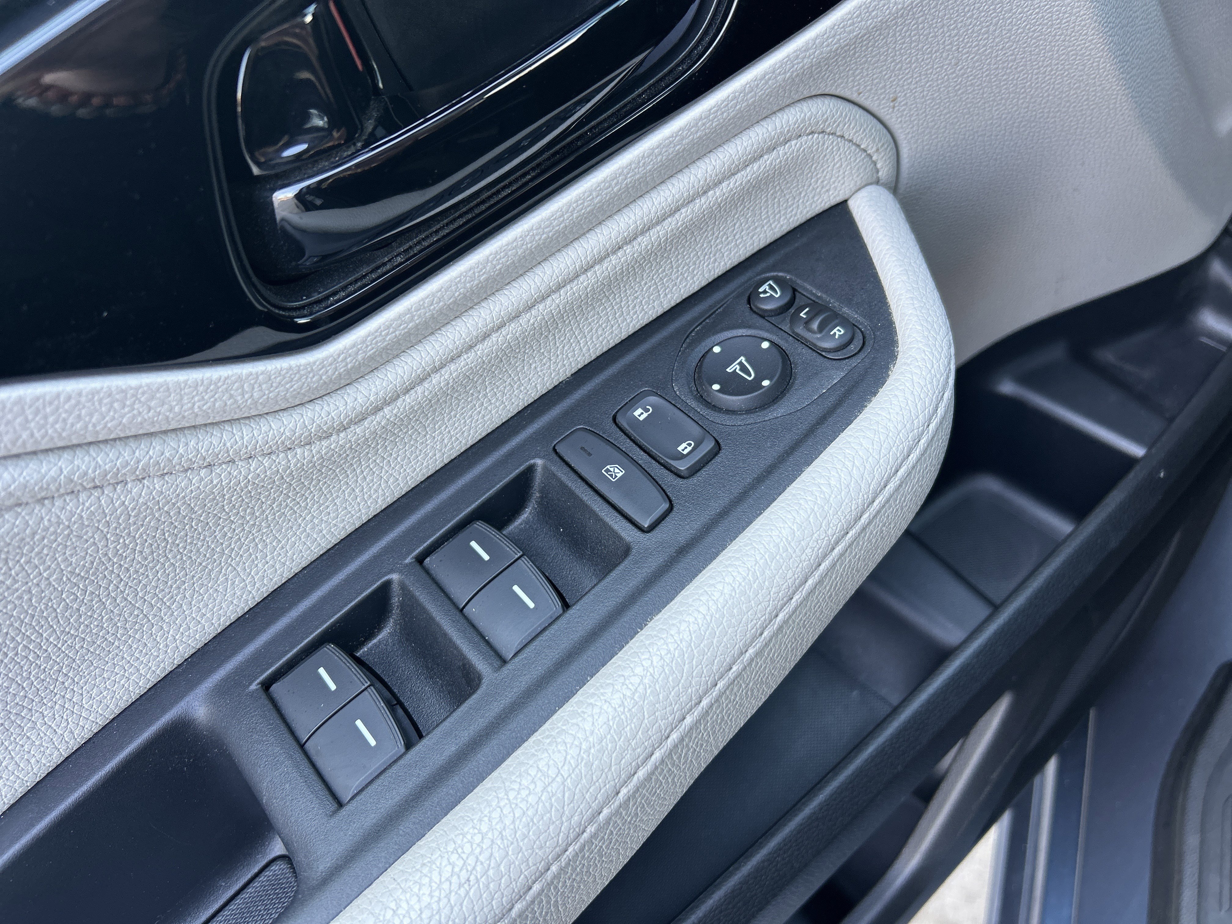 Certified 2025 Honda Odyssey Elite image 24
