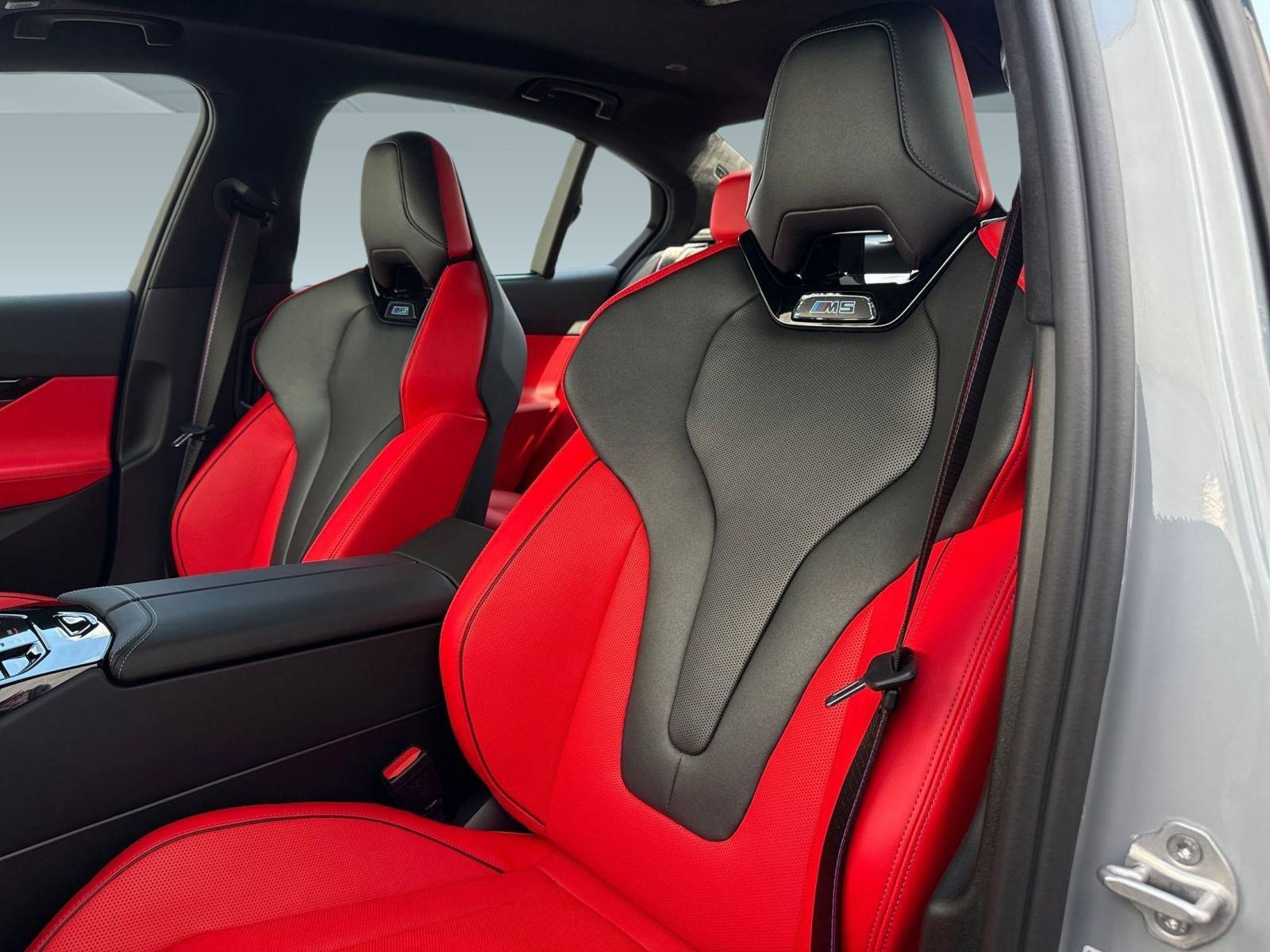 New 2026 BMW M5 w/ Carbon Package image 24