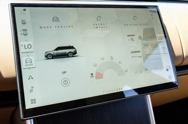 New 2026 Land Rover Range Rover SE AWD/4WD image 34
