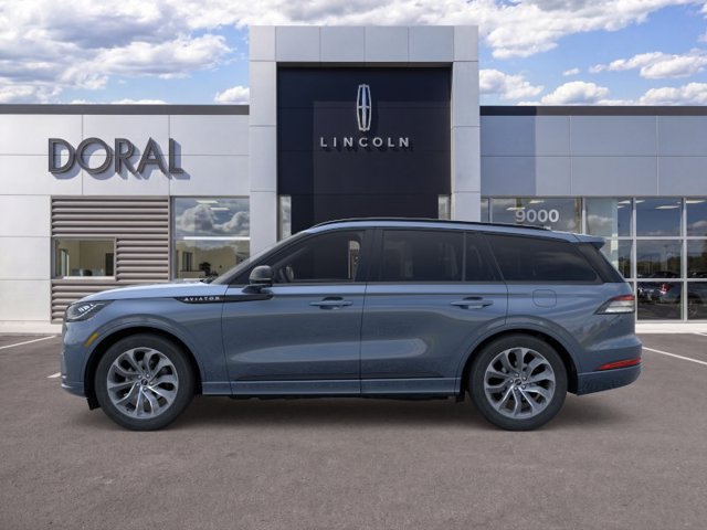 New 2026 Lincoln Aviator 2WD image 3