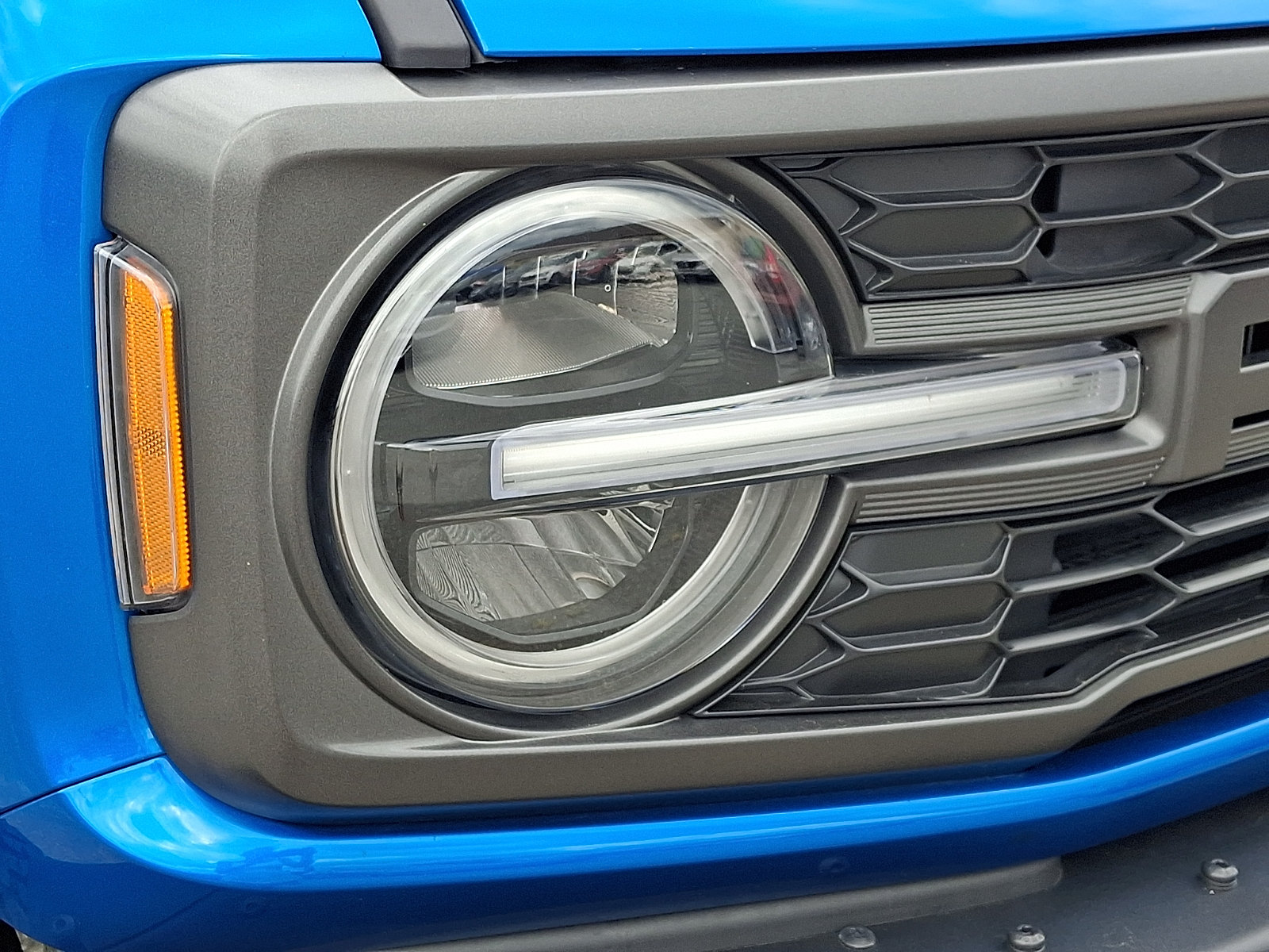Used 2025 Ford Bronco Raptor w/ Interior Carbon Fiber Pack AWD/4WD image 9