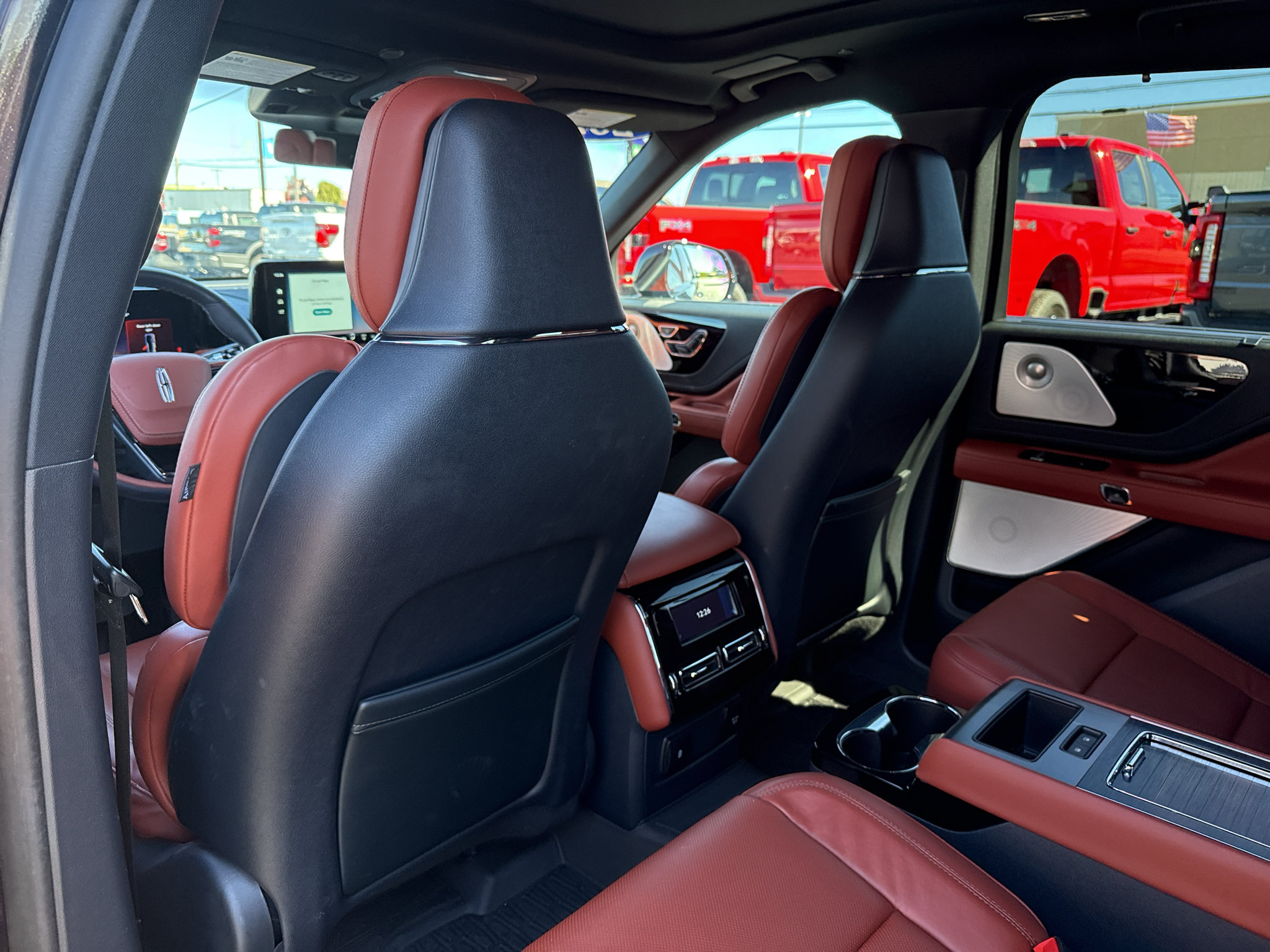 Used 2025 Lincoln Aviator Reserve w/ Equipment Group 201A AWD/4WD image 40