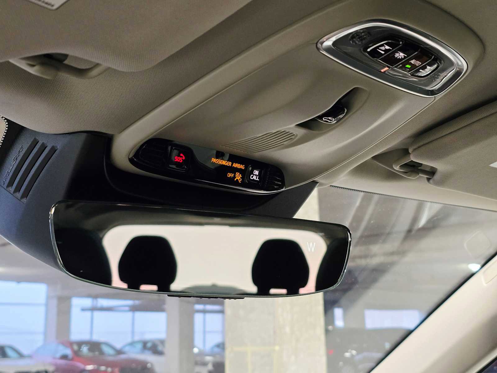 Used 2017 Volvo XC90 T6 Inscription w/ Vision Package image 17