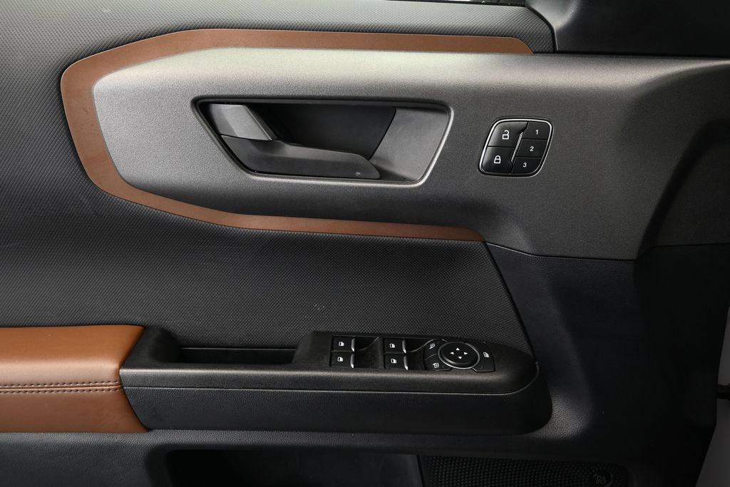 Certified 2025 Ford Bronco Sport Outer Banks w/ Outer Banks Tech Package+ AWD/4WD image 23