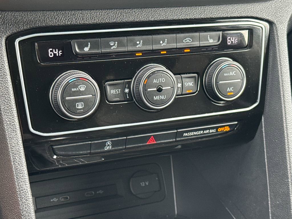 Used 2023 Volkswagen Atlas SE w/ Panoramic Sunroof Package image 22